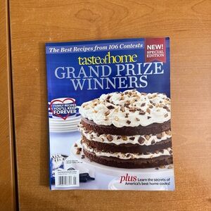 Hallmark Cookbook with‎ Blue and White Cover